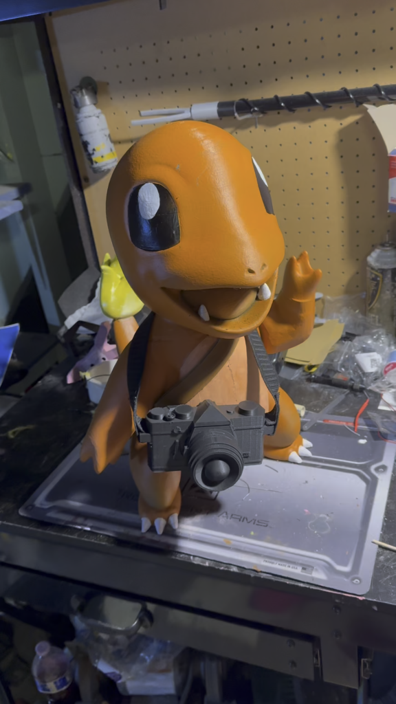 I built an animatronic Waving Charmander