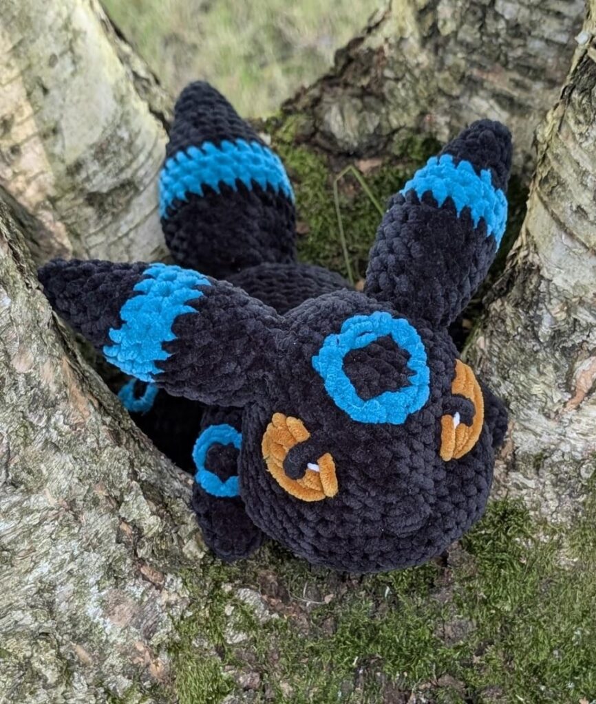 [oc] I made my boyfriend a shiny umbreon