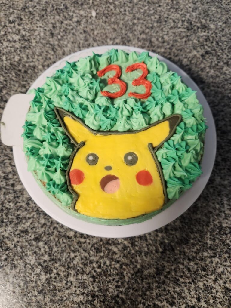 *attempted* my hubby's bday cake