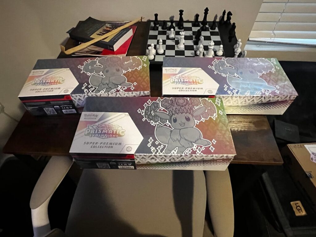 I opened 3 Prismatic Evolution SPC boxes