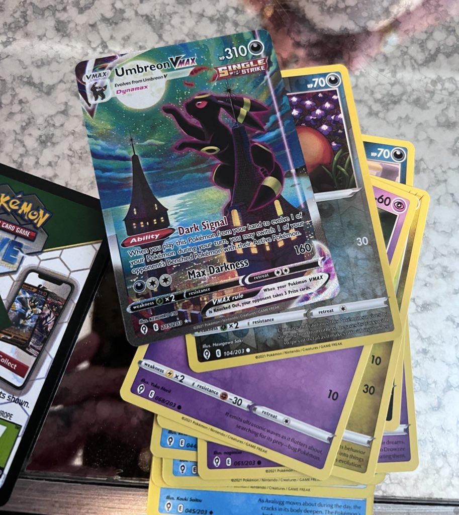 right after my homie pulls a god pack from white flare I pull this…