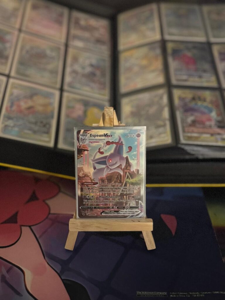 Unpopular Opinion: But this Espeon card is a way better looking card than Moonbreon.