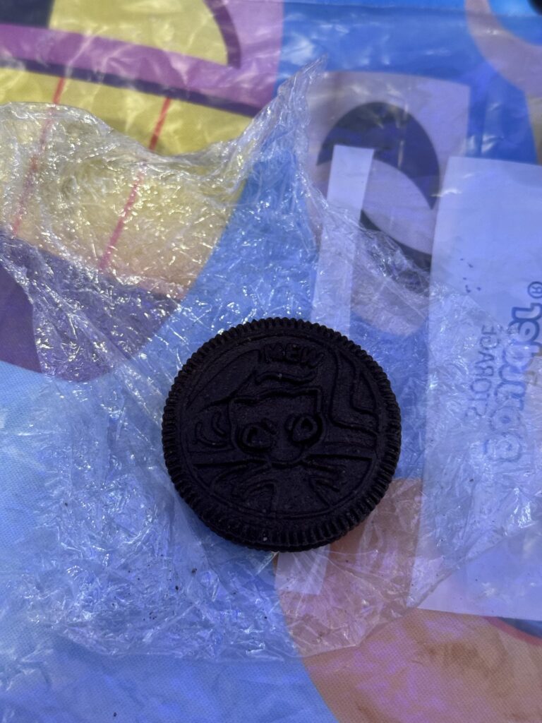 The Mew Oreo is still in tact..?