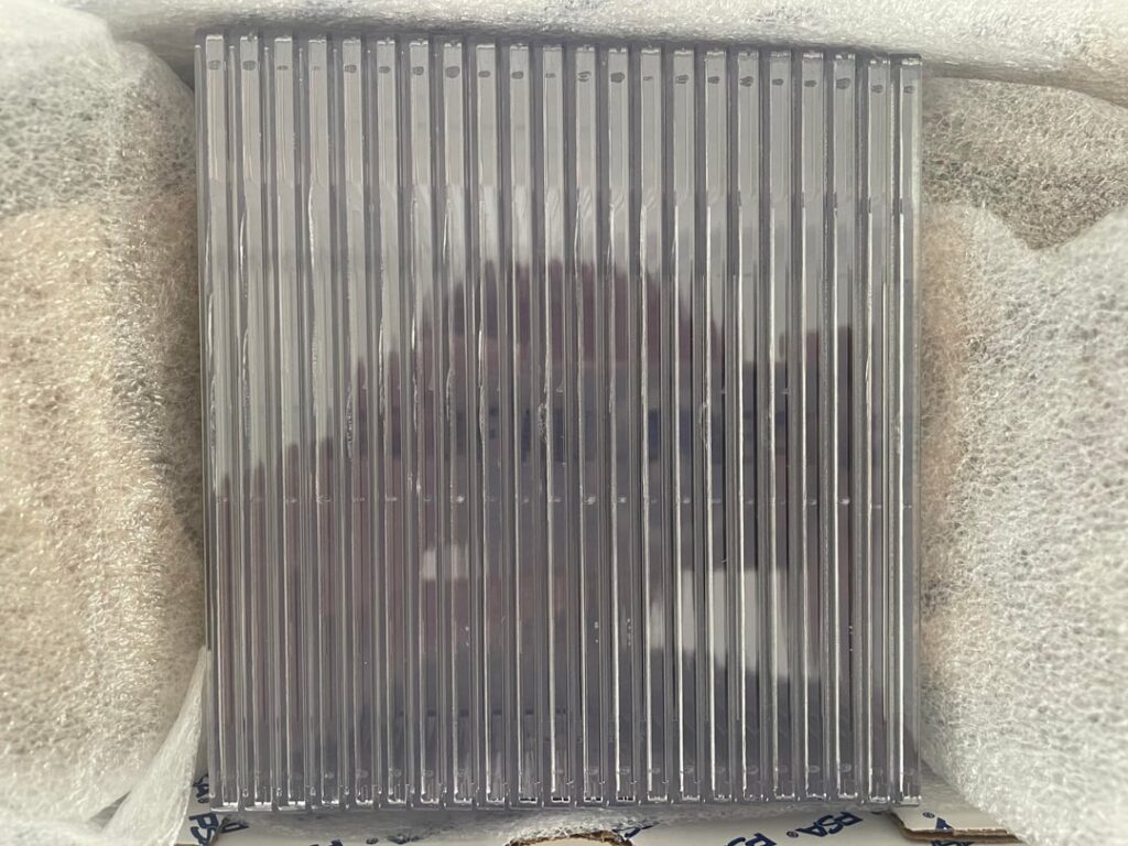 Should I complain to PSA about cracks in slabs?