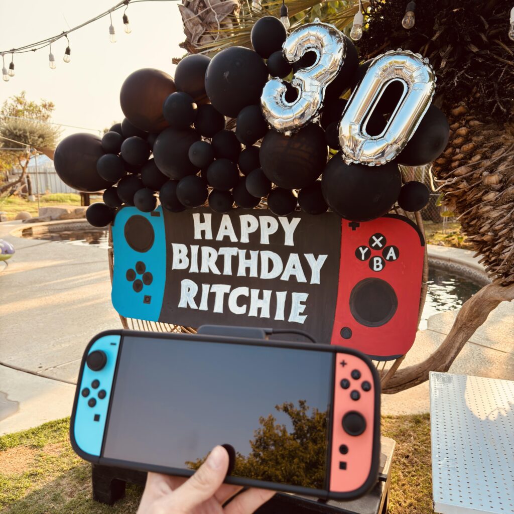 It’s my cake day, my mom got creative with her decorations :)