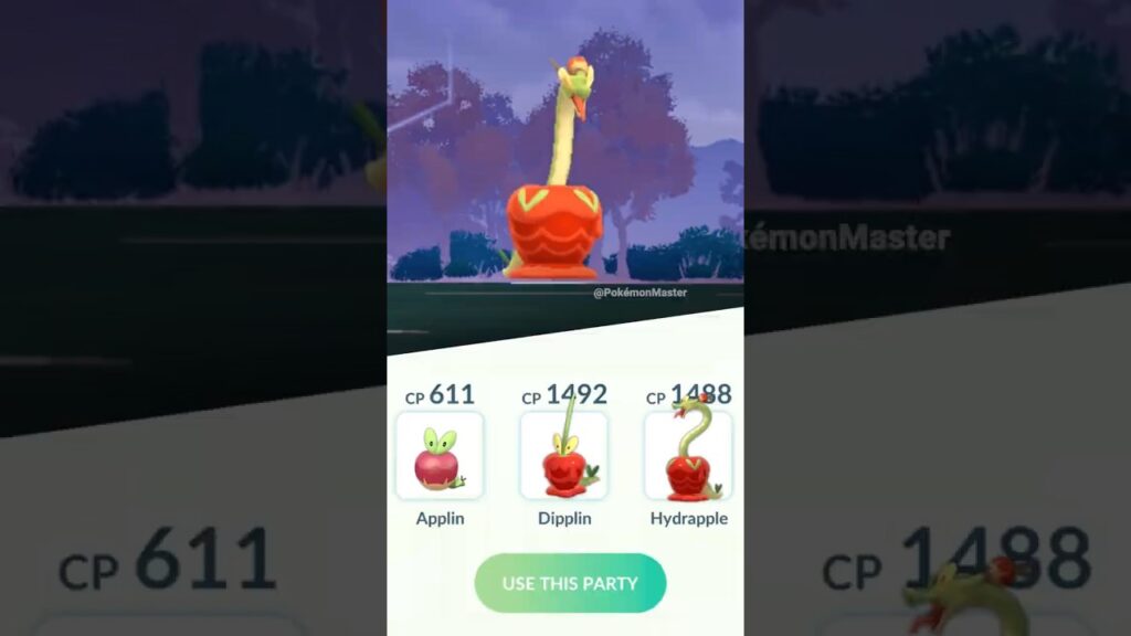 Hydrapple family vs Leader Sierra in Pokemon GO.