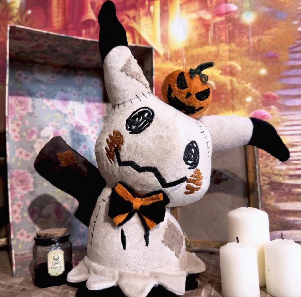 My handmade Halloween Mimikyu plush (Etsy AtelierMimikuu)