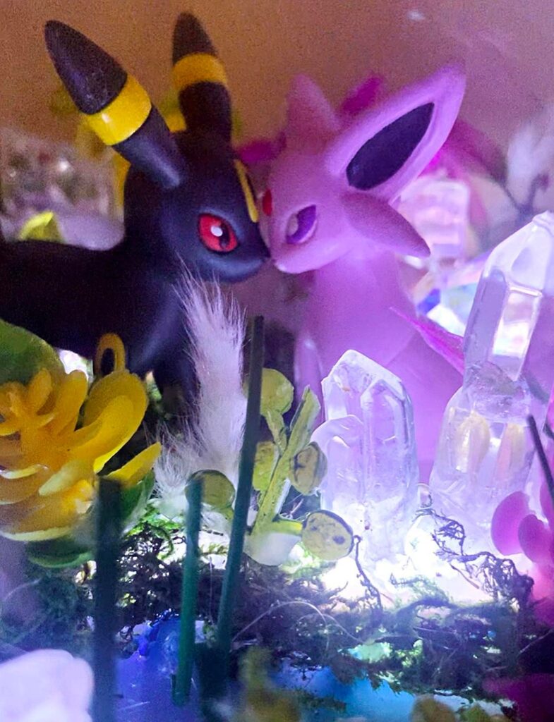 i made a espeon and umbreon love 💕 eternal terrarium 🌸