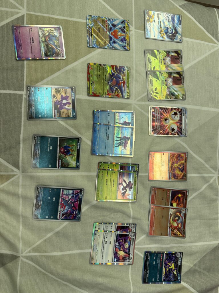 bought three boxes in don don donki taiwan and pulled some nice ones :)