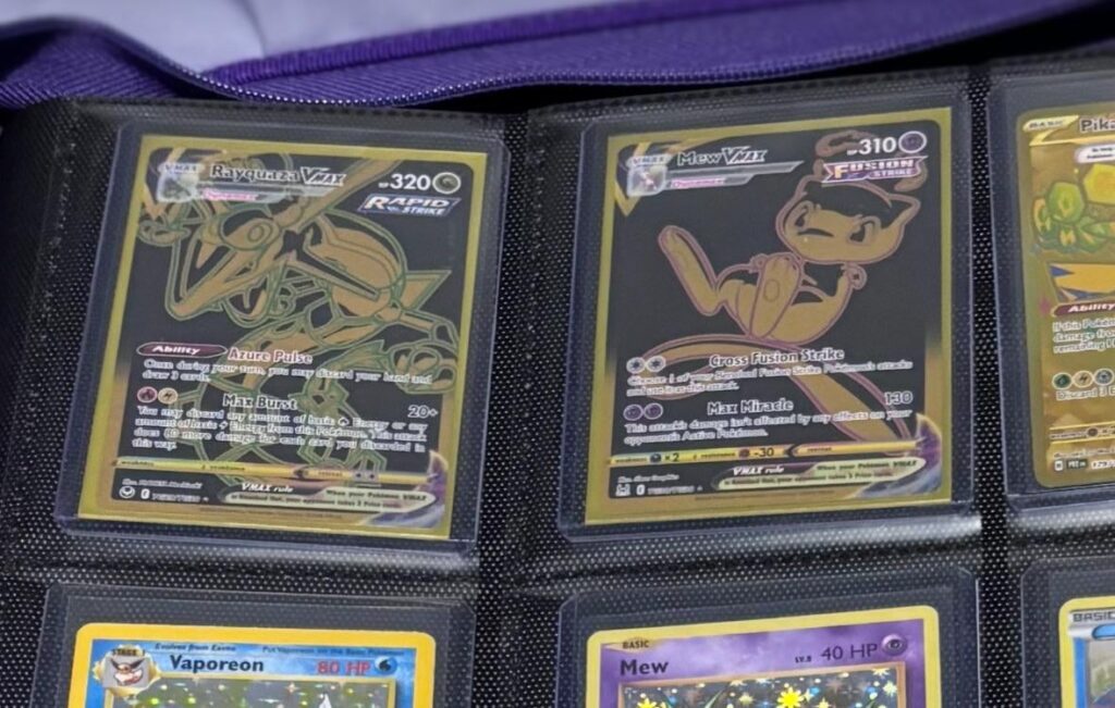 Are there any more cards in this style? Looking to get the whole set