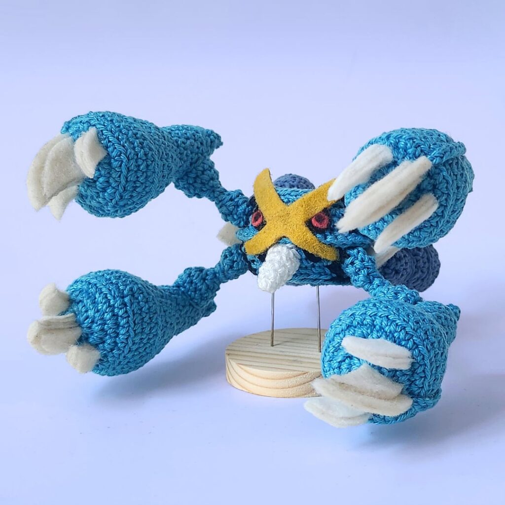I crocheted mega Metagross