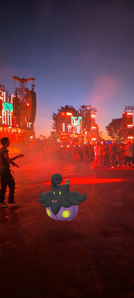 Caught a shiny pumpkaboo at a Rave today 😂