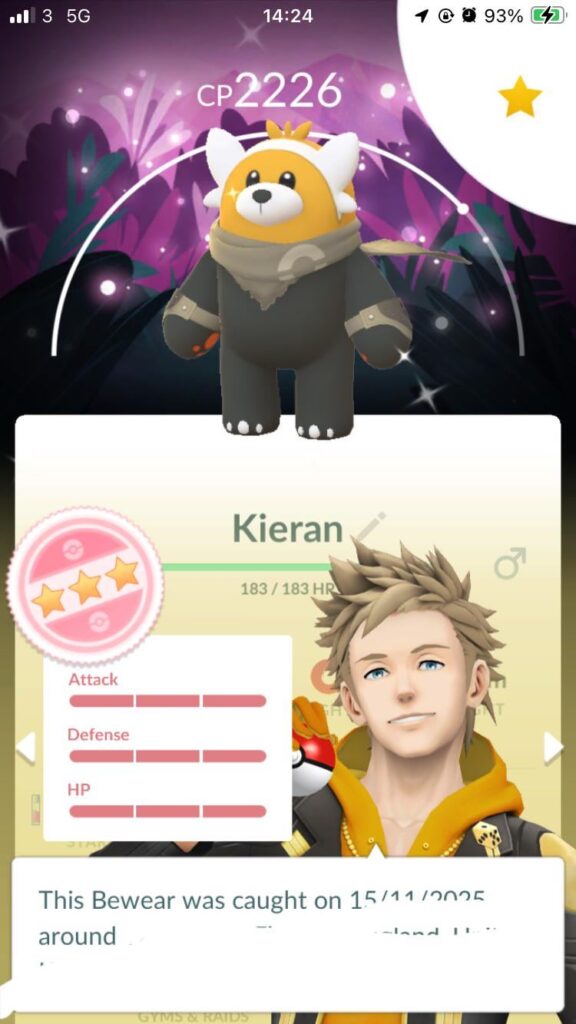 Costumed Shundo with a Special Background