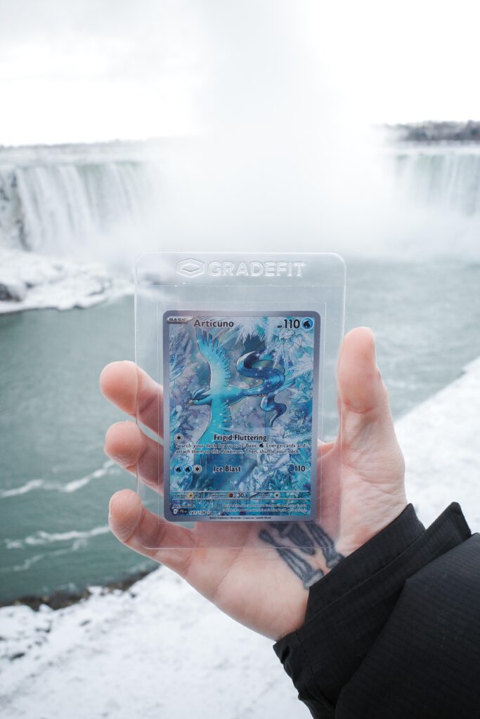 I bring my cards on holiday with me to photograph with cool places, thought this was a nice combo.