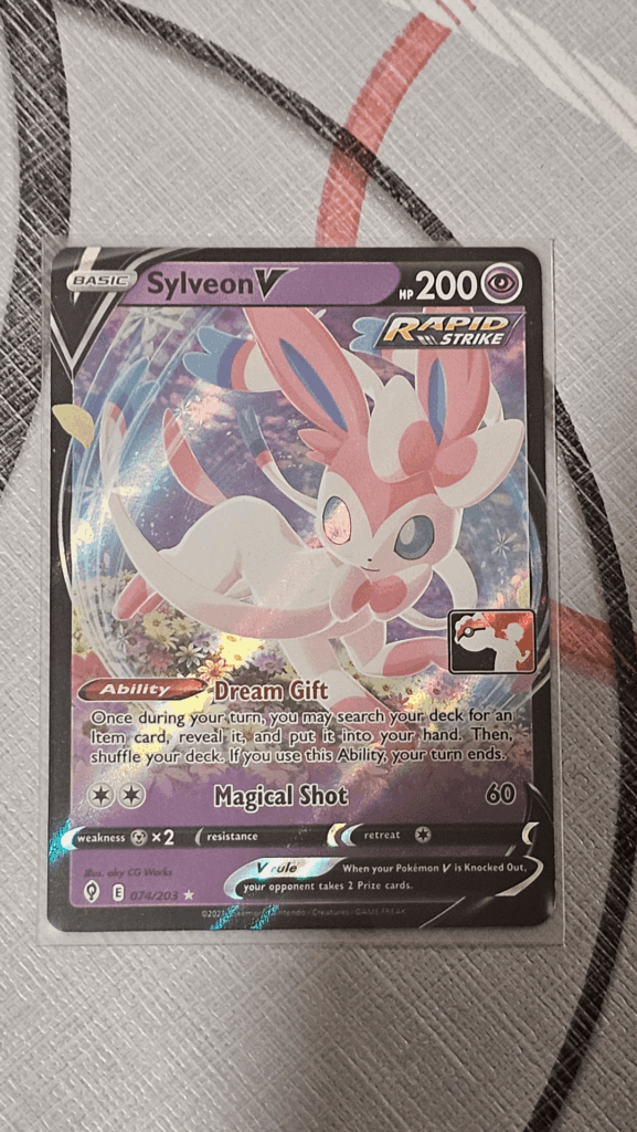 Difference between prize pack series 1 and prize pack series 2 Sylveon V