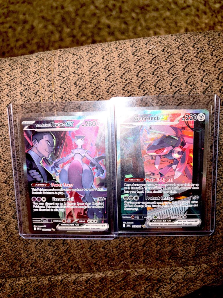 As soon as I pulled Genesect this week, I knew it'd look good by the Mewtwo I pulled in June.