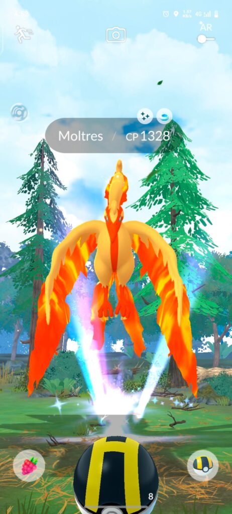 My first ever Galarian birds Shiny Moltres. But got wasted! And lost Master Ball to catch.