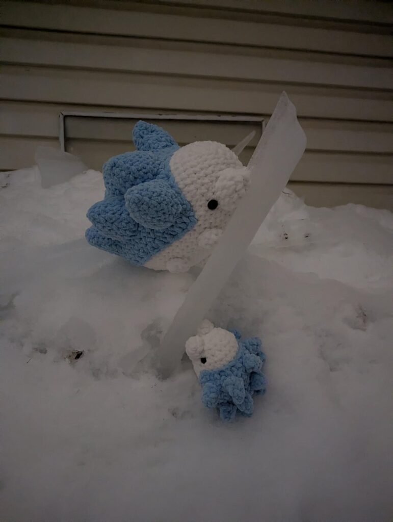 I crocheted a Life size Snom to do a photoshoot in the snow[OC]