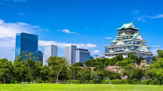 How much would you enjoy Pokémon Go passing out a "background sticker" to every major irl event ticket holder featuring the in-person background, with which you can apply the said background onto ANY Pokémon without a background permanently (single use)?