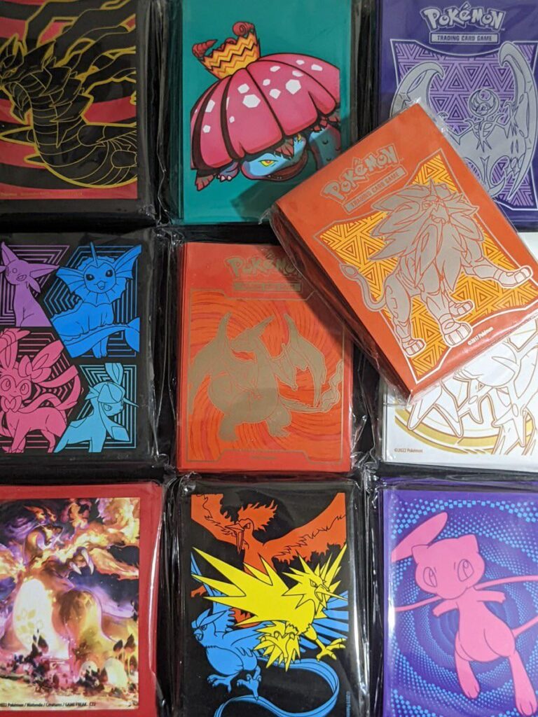 Does decorative toploader sleeves exist yet?