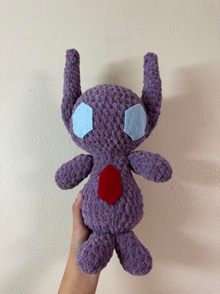 i present to you.. my crochet sableye!