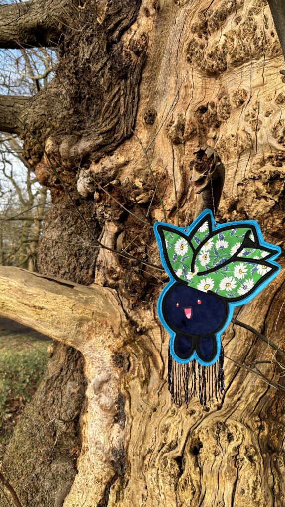 I made a cool Oddish wall hanging :)