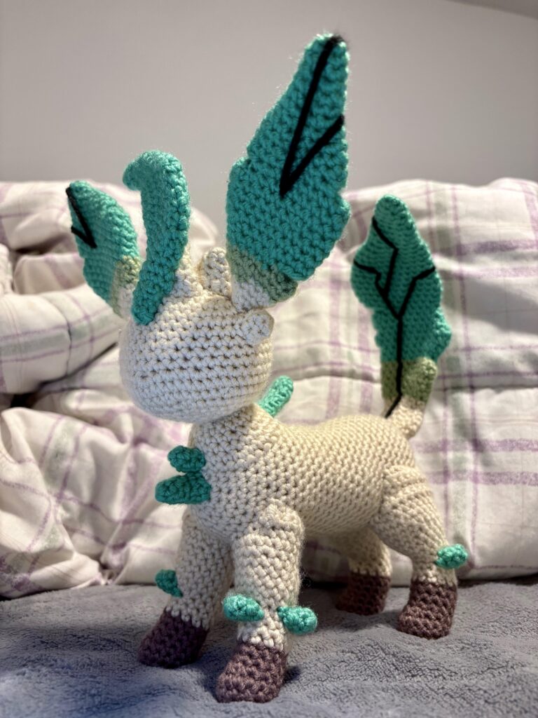[OC] Crocheted my fav eeveelution 🥰