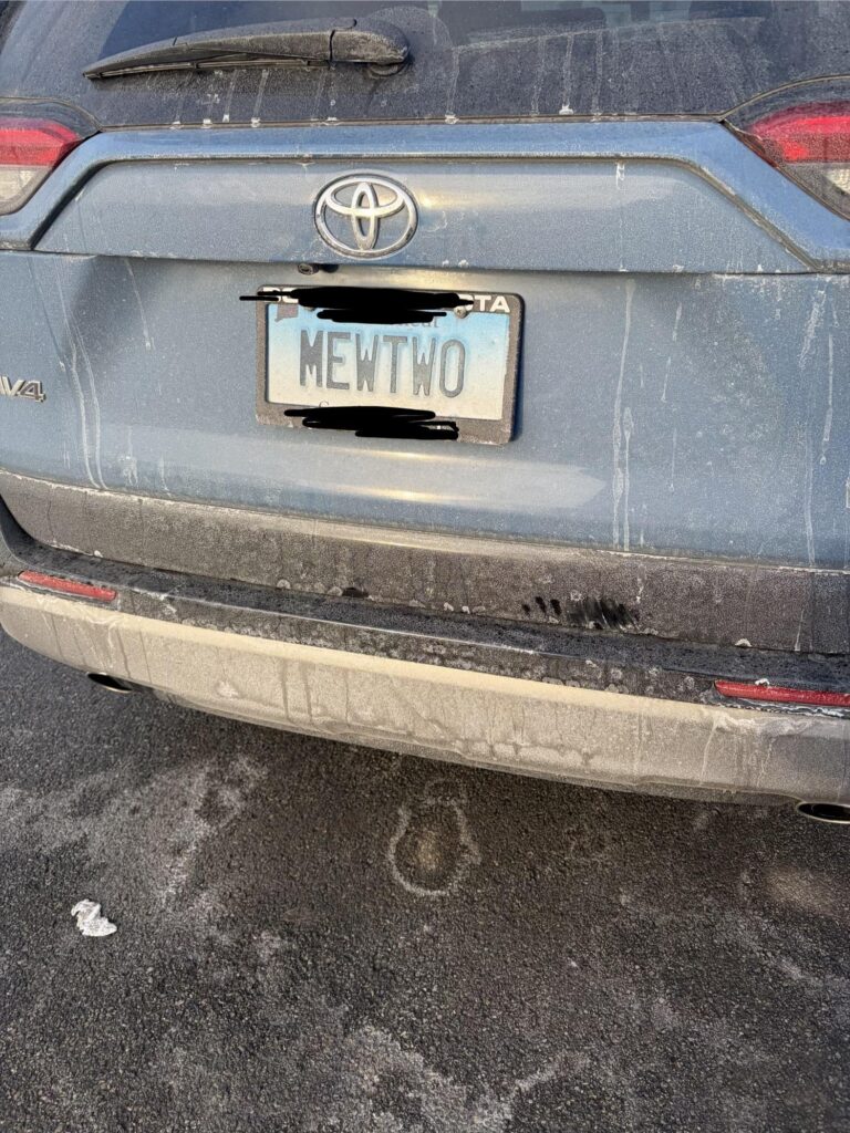 Mewtwo Sighting at Local Gym!