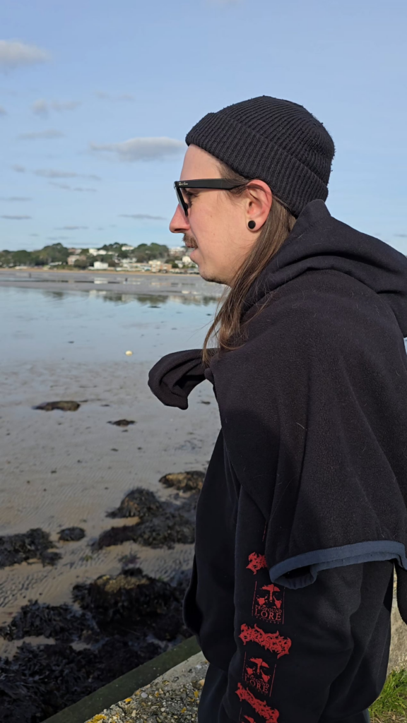 A valentine's day pack on a seafront walk with a nice variety of seabirds around.
