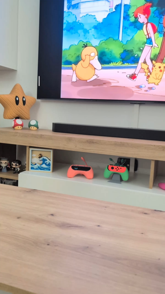 Pokémon fan accessory: Psyduck controller design (IRL build)