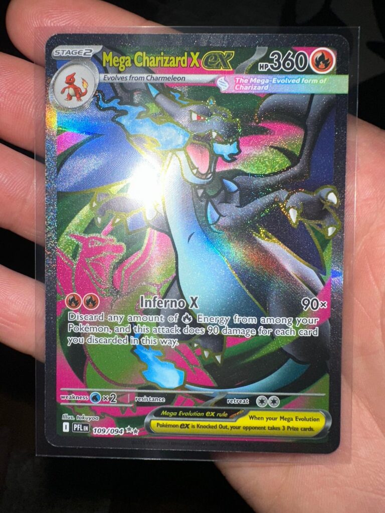 Absolutely insane. While opening the Pokémon Day 2026 Collection with my girlfriend, I joked that it would be crazy to pull Mega Venusaur from Mega Evolution - and we actually did. Then I said, “Imagine pulling Charizard from Phantasmal Flames too.” Next pack… boom. Charizard 😅😅.