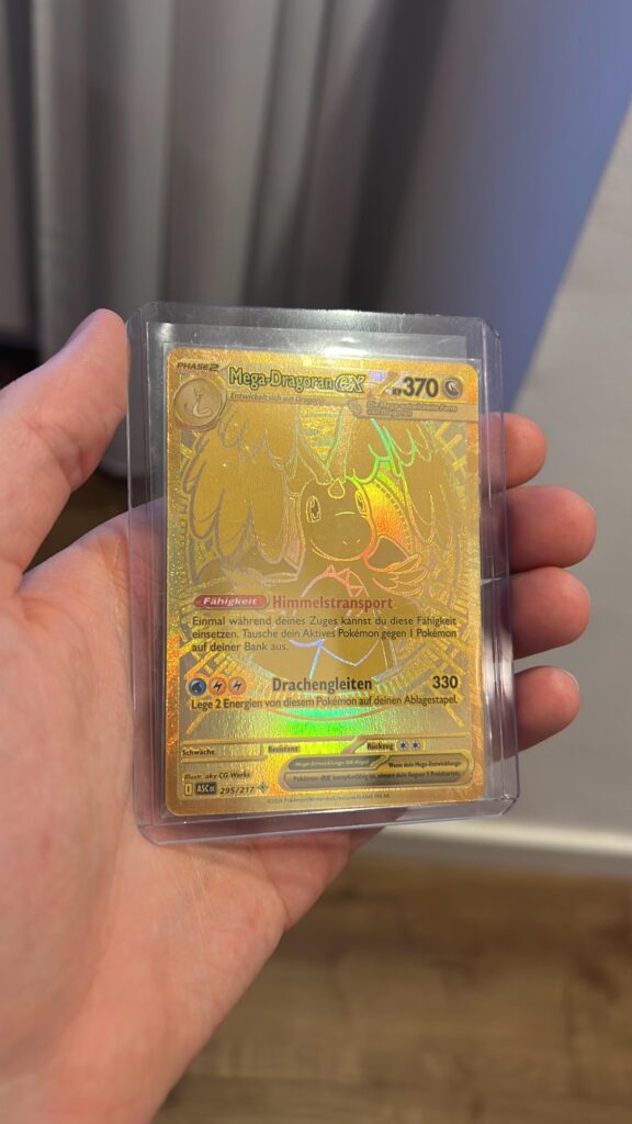 I managed to get hold of a Top Trainer Box at Retail Price today and got something nice.