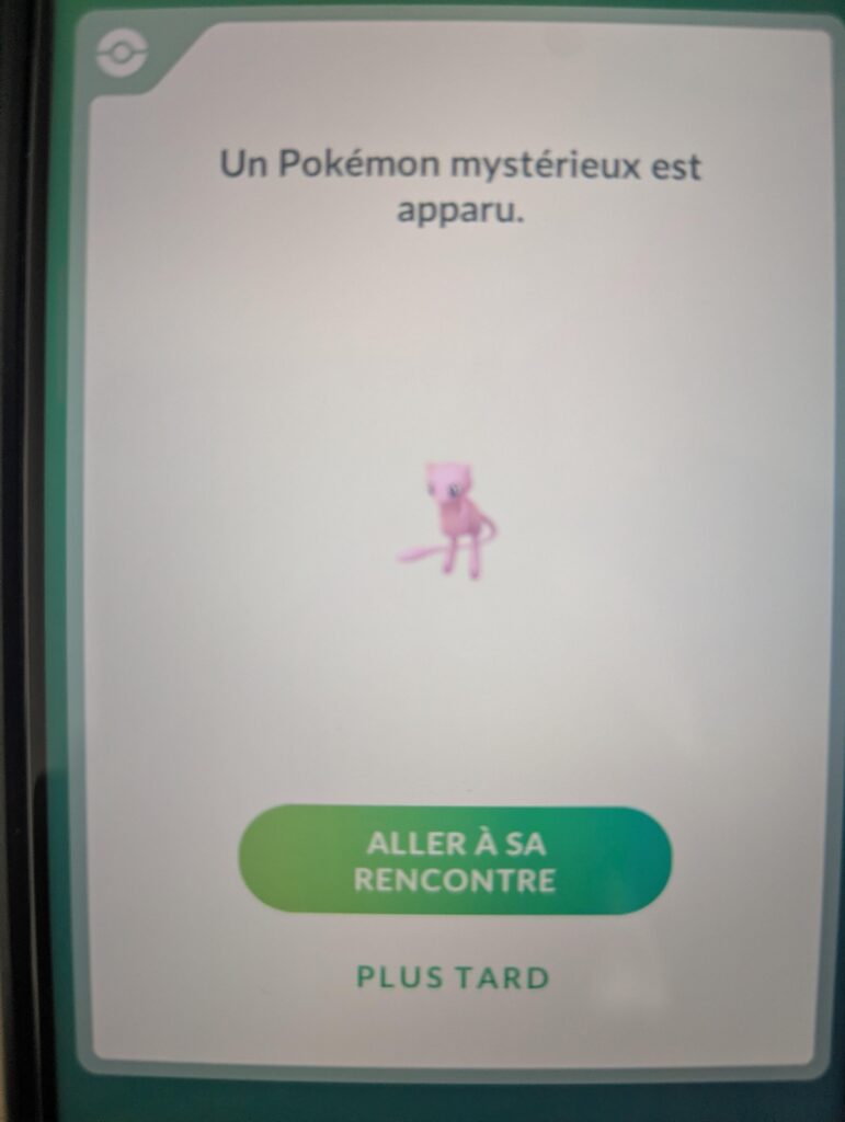 Just catch my first Mew ever ✨