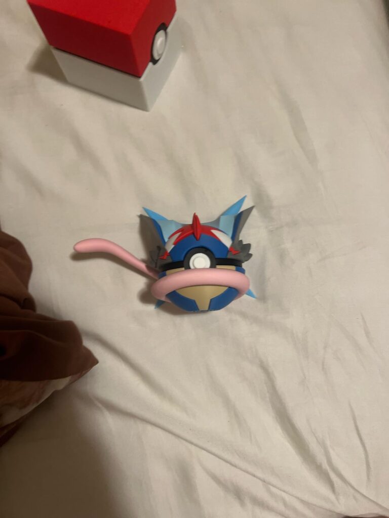 Ash Greninja Poké ball