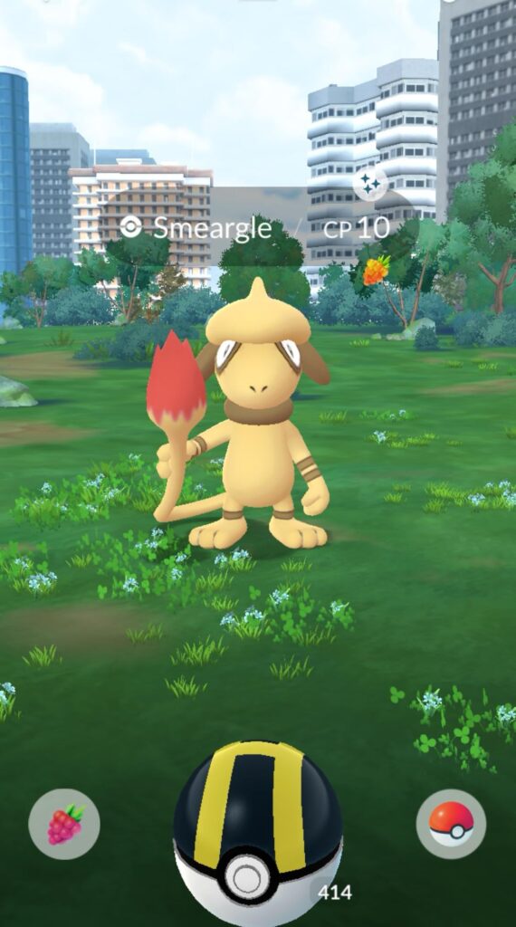 I didn't know shiny Smeargle exists! Glad I tapped on him today.
