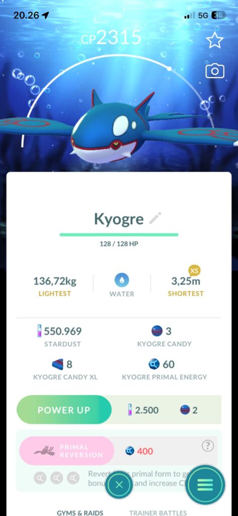 What is the black thing in the bg?