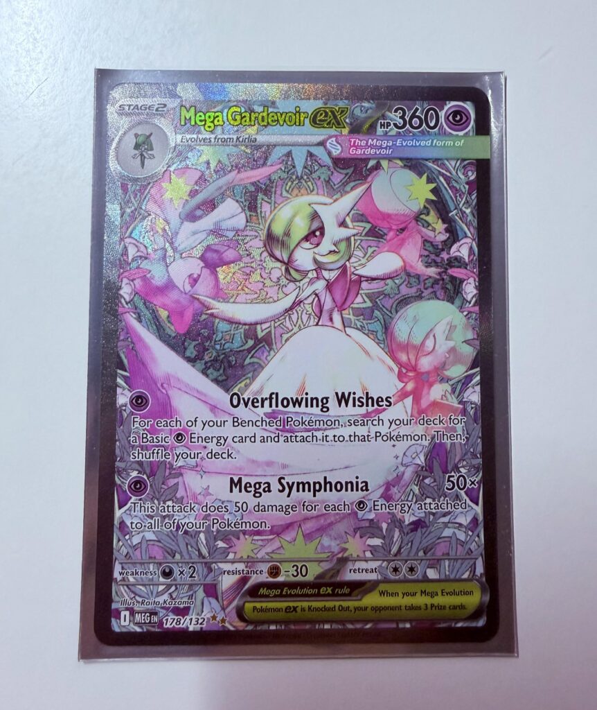 Just pulled this and I gotta say the artwork is beautiful ! 🥹