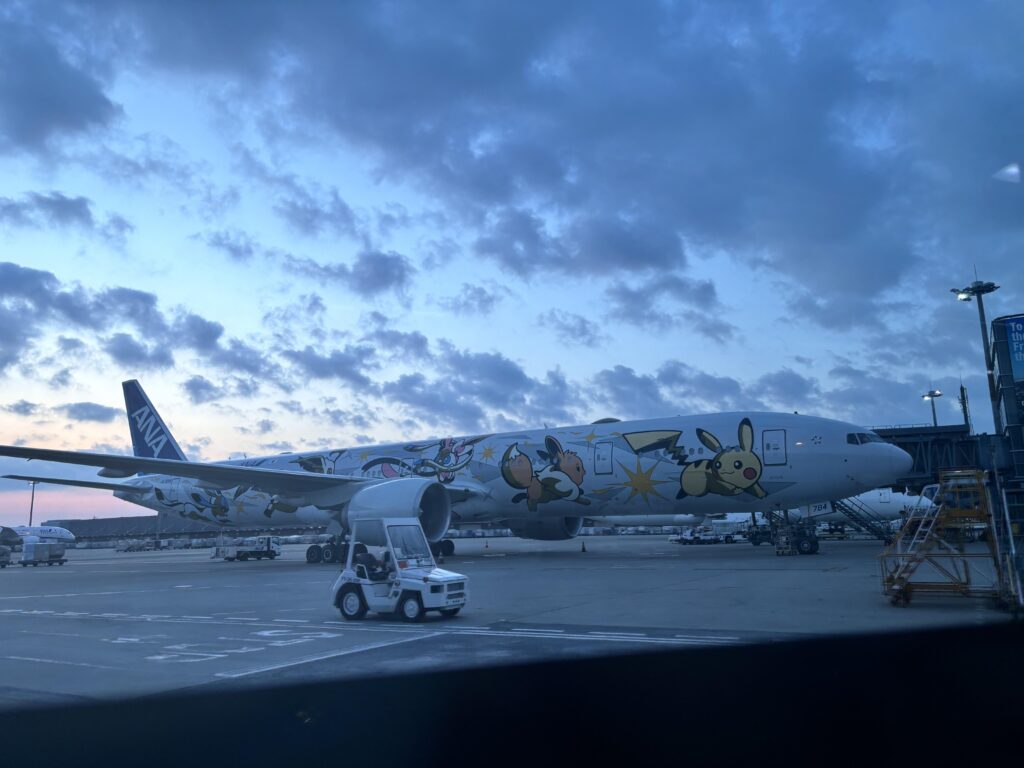 I didn’t get to ride an ANA Pokémon Jet to Japan but I saw one at Tokyo Haneda Airport!