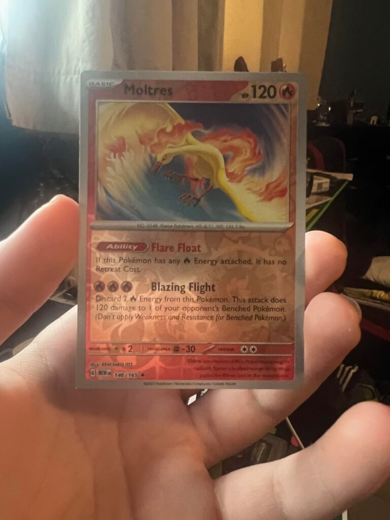 My card has a square corner?