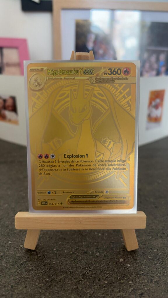 The first booster pack from the ‘Transcendent Heroes’ series that I’m opening