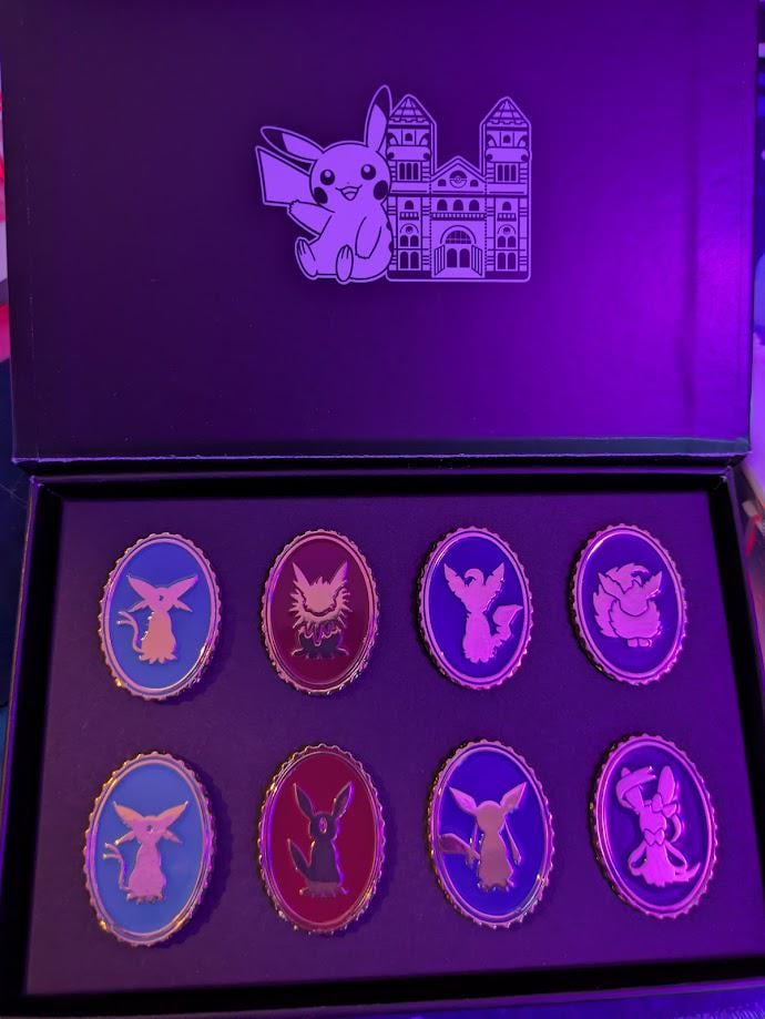 So I got my Natural History Museum loot in the other day and was disappointed to find that I didn't get a complete set of pins...