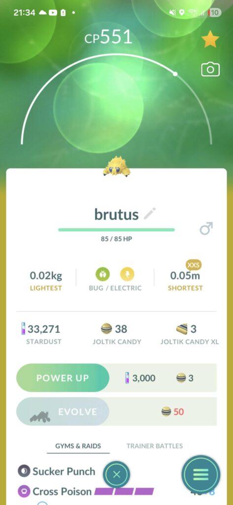 I love my smol joltik!!!!!!!!!!!!