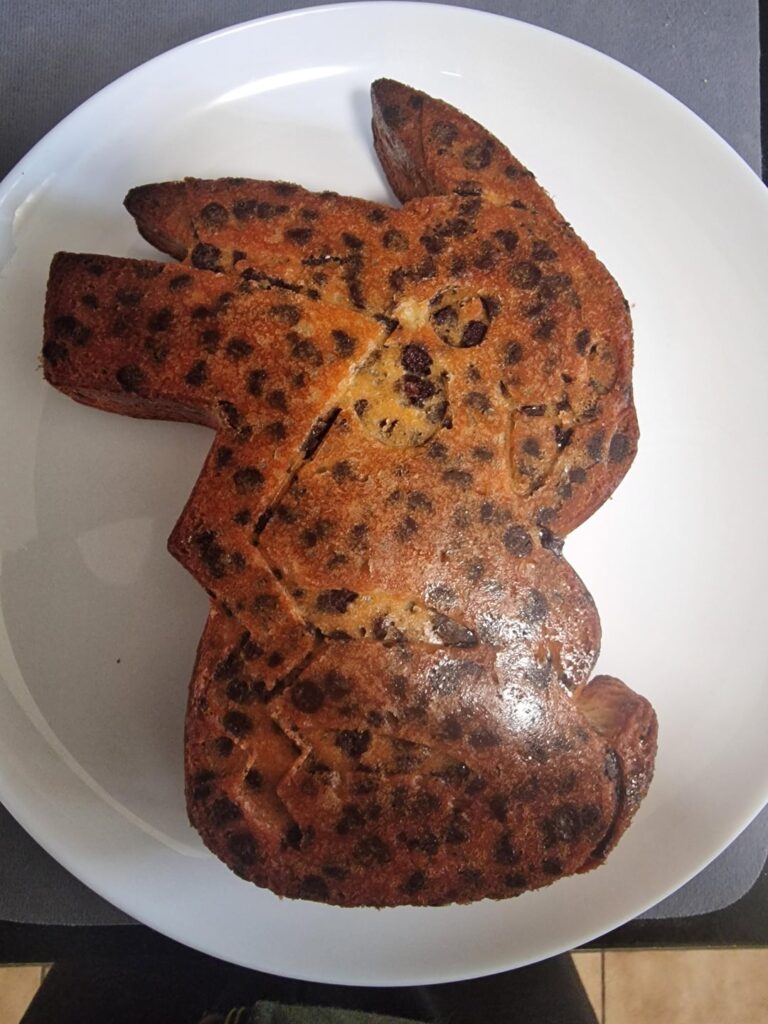 I got a pikachu mold as a gift, so i decided to make a cake