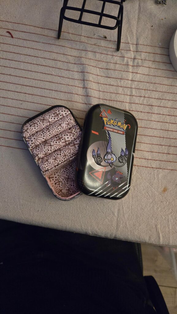 Finally made a (Chandelure) jewellery tin