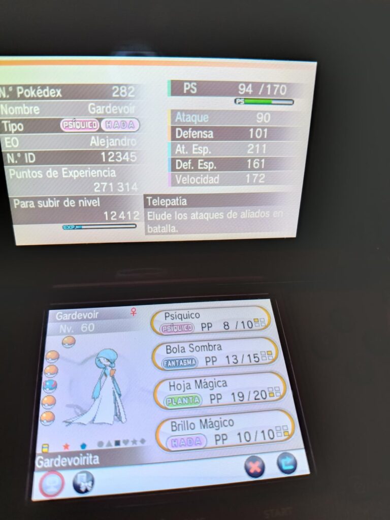 Encontré mi cartucho de Pokémon x, este es mi equipo, alguna recomendación?