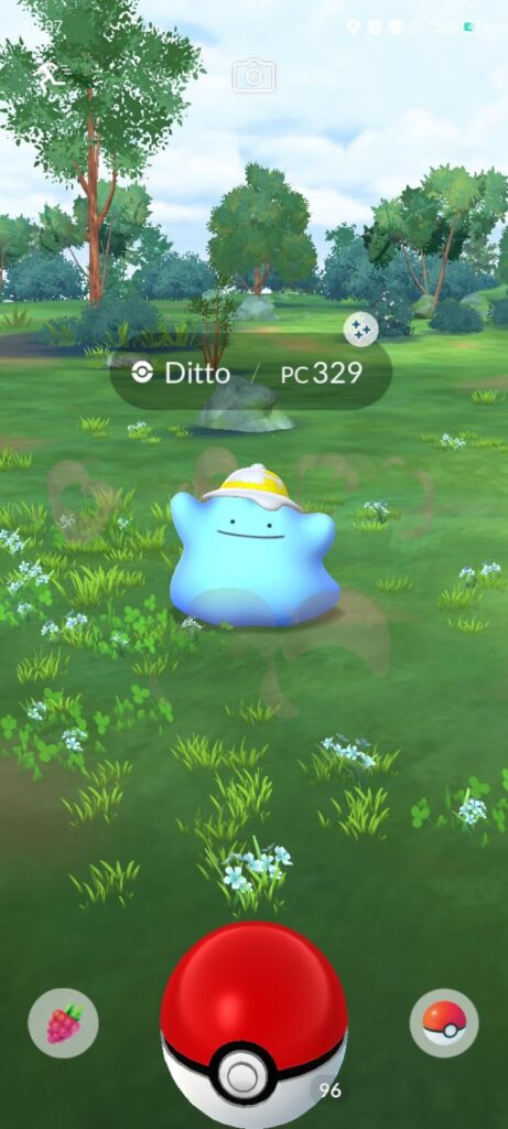 Guys, I got a shiny Ditto?! 👀✨