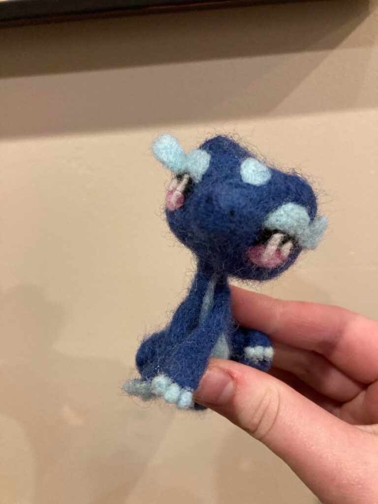 I finished needle felting gecqua!! 💧🦎🐳
