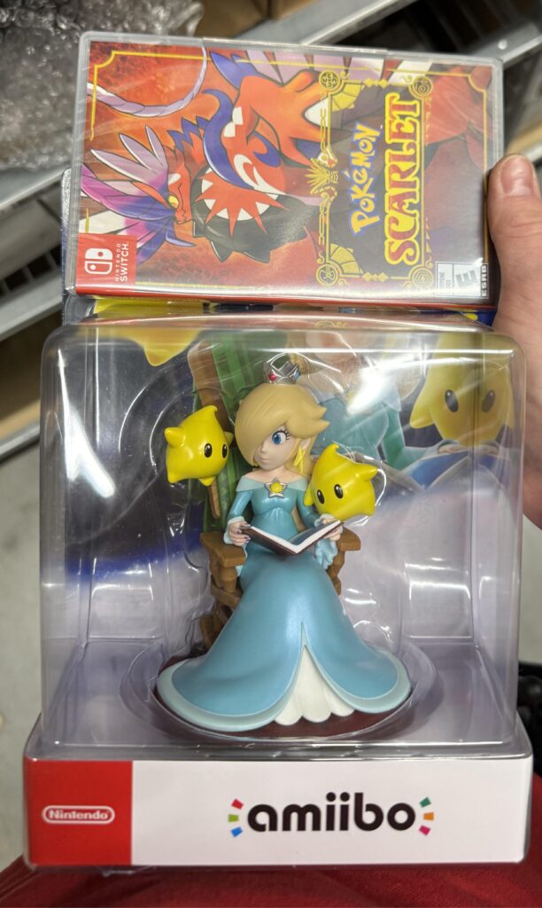new rosalina amiibo is gargantuan