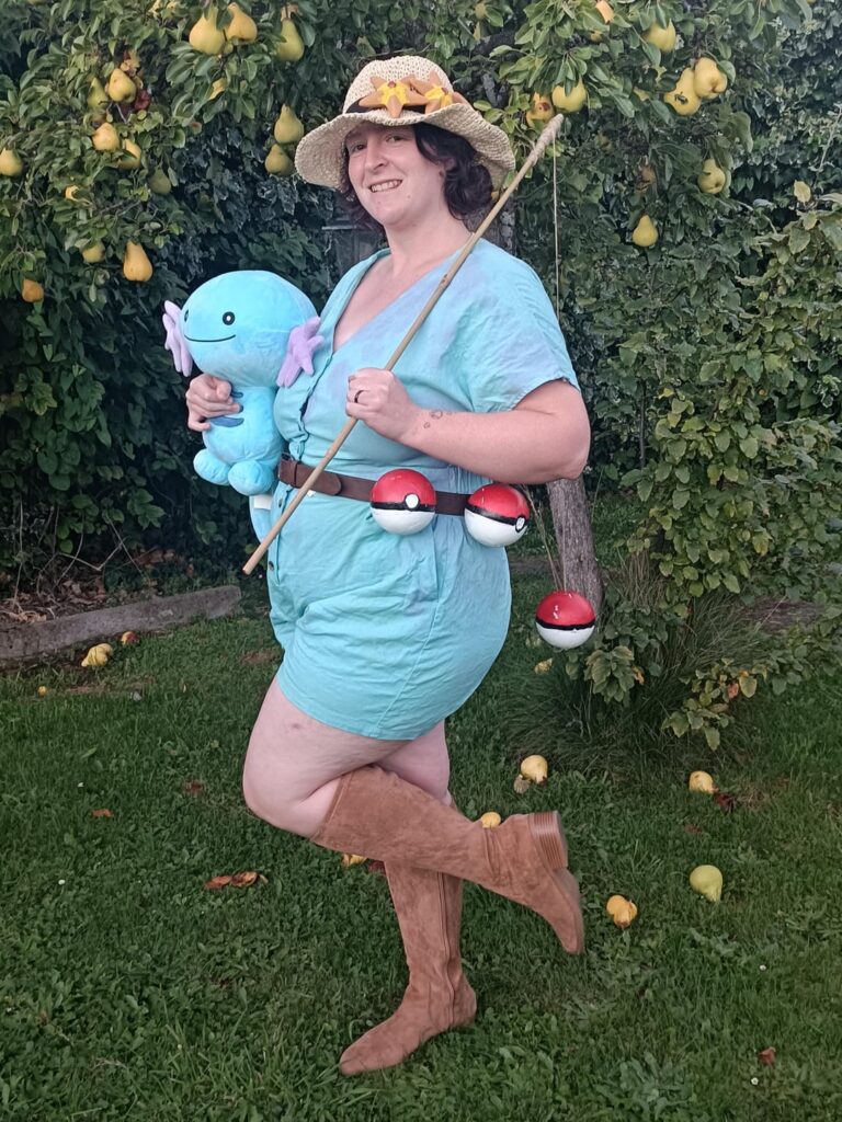 Local con coming up so I've made myself into a water type trainer ft. whopper jr my partner ❤️