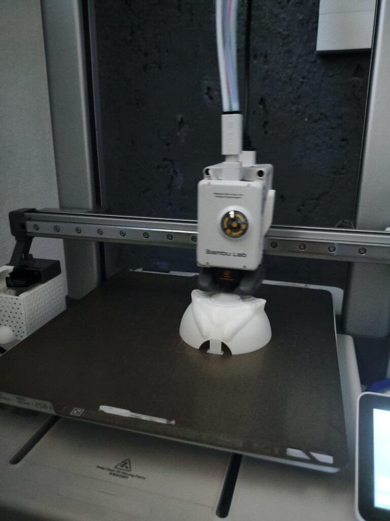 Meu Mewtwo ta quase pronto HAHAHA